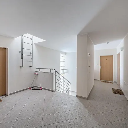 Citystay Reja Apartament Z Parkingiem Apartment *