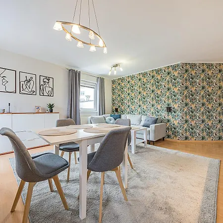 Apartment Citystay Reja Apartament Z Parkingiem